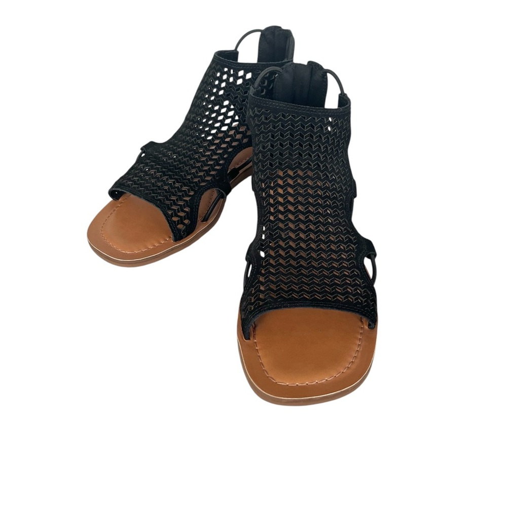 NWOT Lucky Brand Baldin Black Suede Laser-Cut Gladiator Sandals - Picture 5 of 11